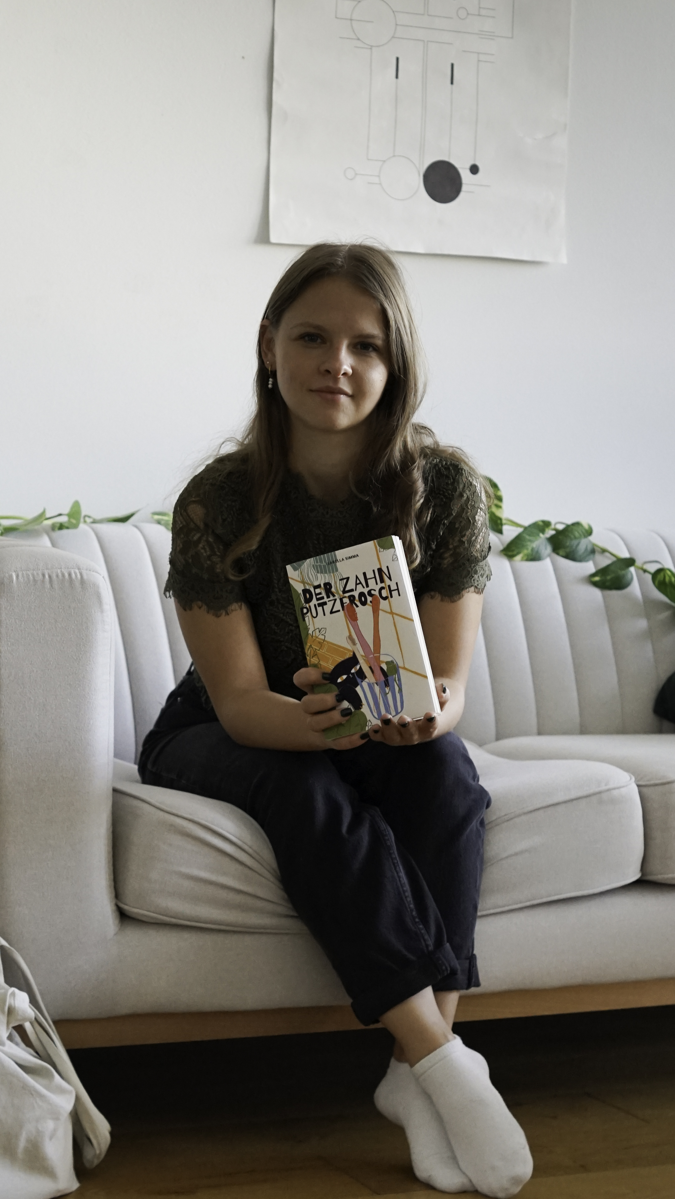 Isabella Simma und das Buch "Der Zahnputzfrosch"